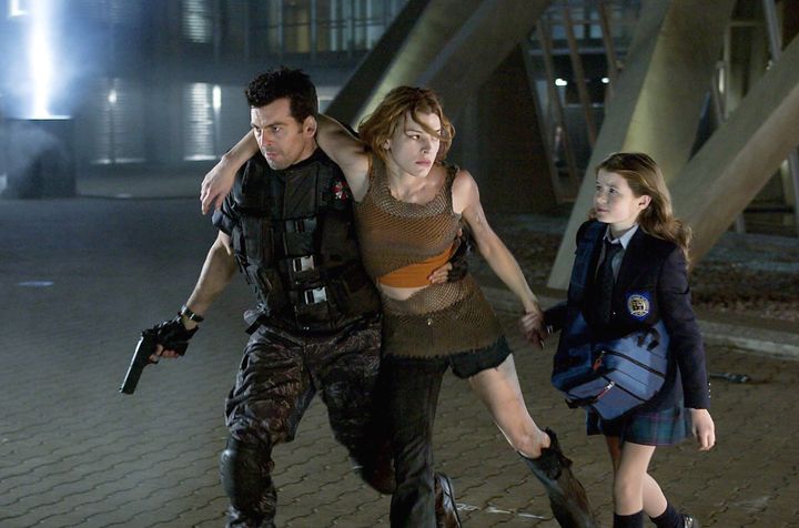 resident-evil-apocalypse-milla-jovovich-and-others